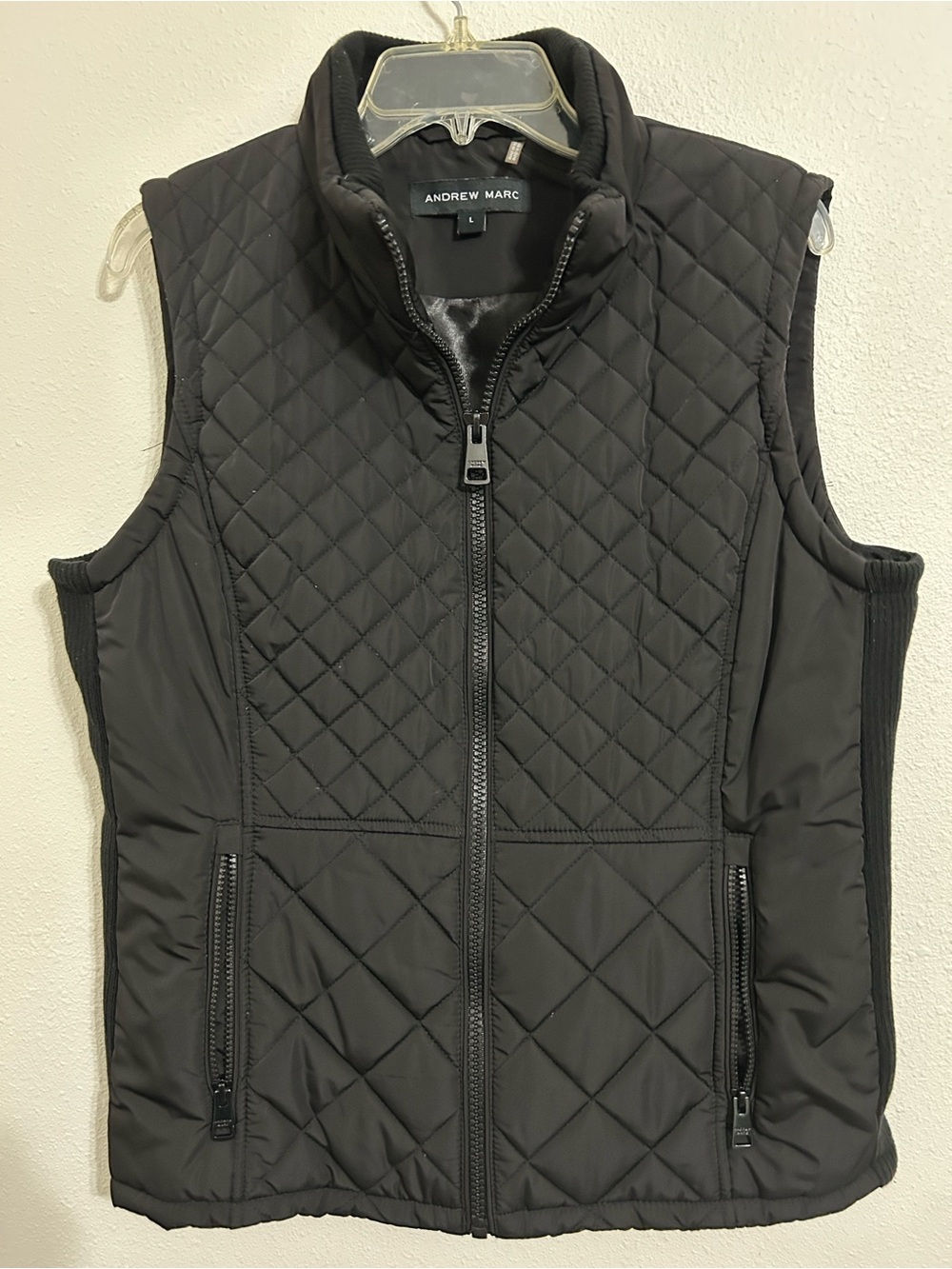 Andrew Marc Quilted Black Women’s Vest with Full Zip. Size L
